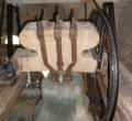 saniertes altes Glockenjoch aus Holz